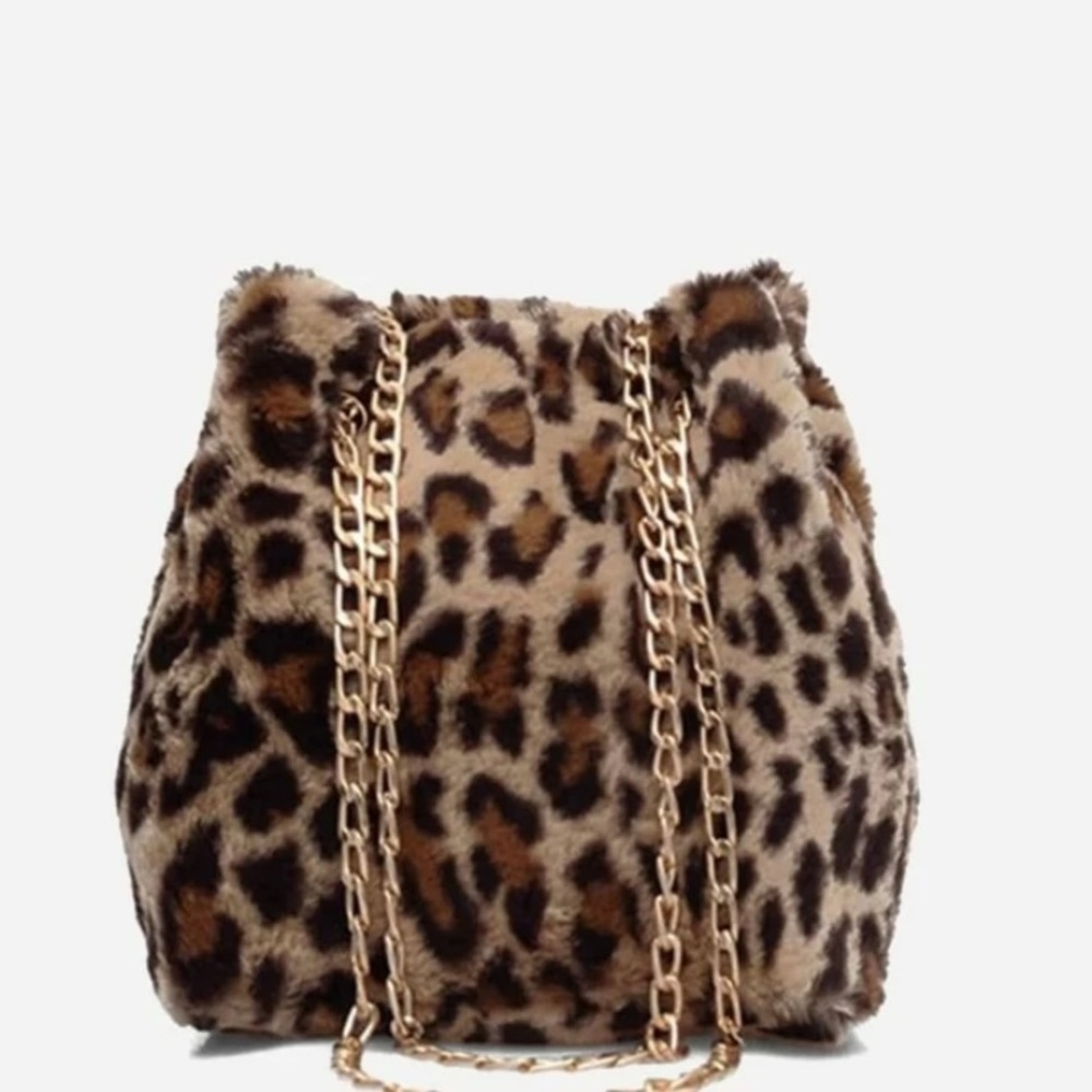 Leopard chain bag